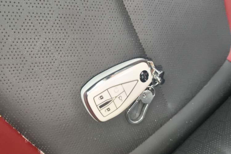 Used CHANGAN OSHAN Z6 2023 Blue Whale 2.0T Automatic Zhiyuan Model Vehicle Key