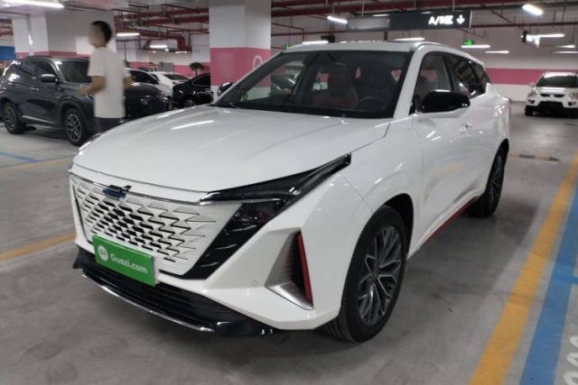 Used CHANGAN OSHAN Z6 2023 Blue Whale 1.5T DCT Smart Luxury Model