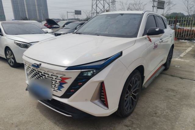 Used CHANGAN OSHAN Z6 2023 Blue Whale 1.5T DCT Smart Edition