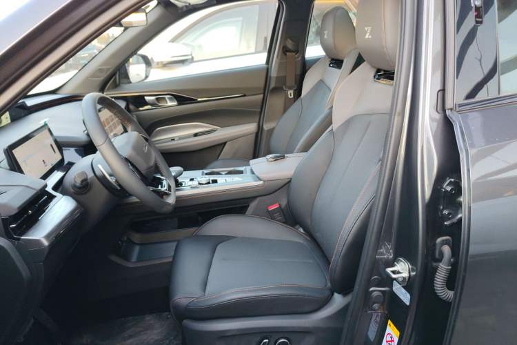 Used CHANGAN OSHAN Z6 New Energy 2023 ZhiDian iDD 150KM Flagship PLUS Left Front Seat