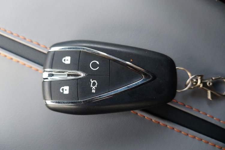 Used CHANGAN OSHAN Z6 New Energy 2023 ZhiDian iDD 150KM Flagship PLUS Vehicle Key
