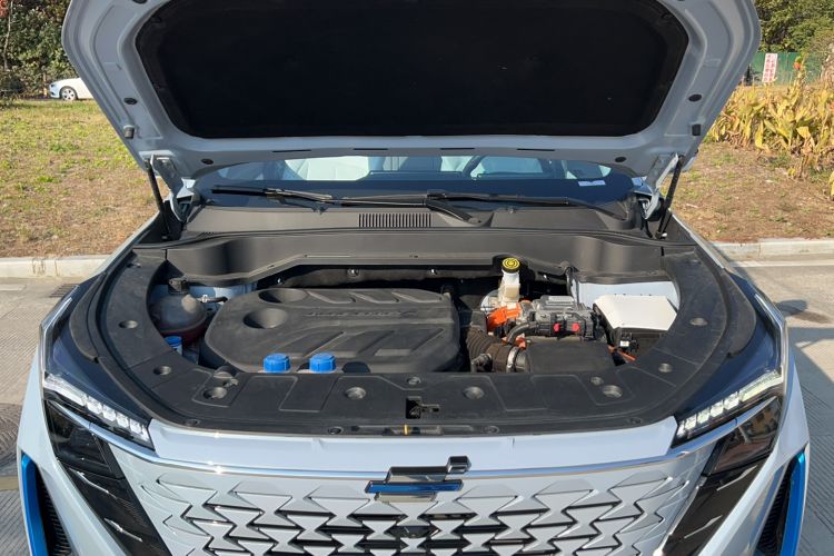 Used CHANGAN OSHAN Z6 New Energy 2022 Blue Whale iDD 150KM Flagship PLUS Smart Parking Edition Engine Bay