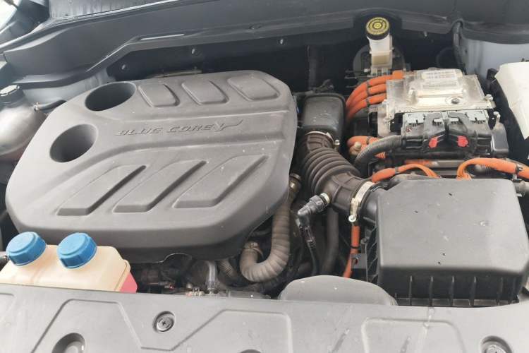 Used CHANGAN OSHAN Z6 New Energy 2022 Blue Whale iDD 150KM Flagship PLUS Engine Bay