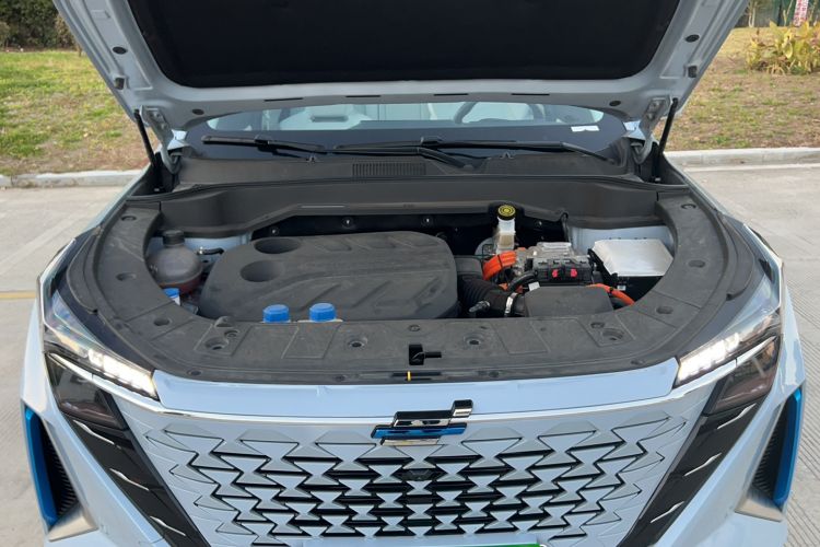Used CHANGAN OSHAN Z6 New Energy 2022 Blue Whale iDD 150KM Flagship PLUS Smart Parking Edition Engine Bay