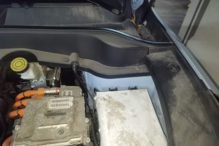 Used CHANGAN OSHAN Z6 New Energy 2022 Blue Whale iDD 150KM Flagship PLUS Engine Bay Left