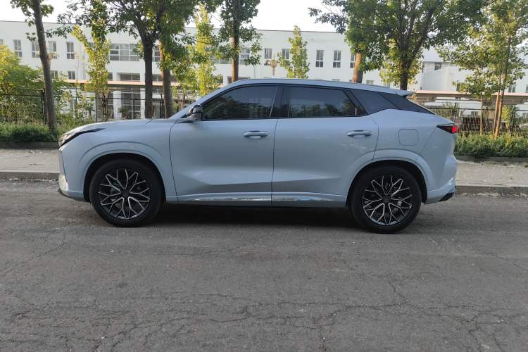 Used CHANGAN OSHAN Z6 New Energy 2022 Blue Whale iDD 150KM Flagship PLUS Exterior 5