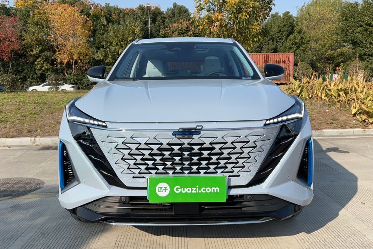 Used CHANGAN OSHAN Z6 New Energy 2022 Blue Whale iDD 150KM Flagship PLUS Smart Parking Edition Front
