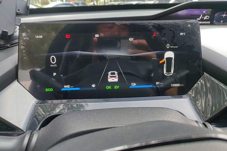 Used CHANGAN OSHAN Z6 New Energy 2022 Blue Whale iDD 150KM Flagship PLUS Smart Parking Edition Instrument Cluster