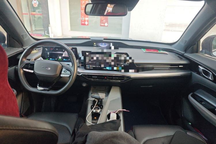 Used CHANGAN OSHAN Z6 New Energy 2022 Blue Whale iDD 150KM Flagship PLUS Smart Parking Edition Interior 2
