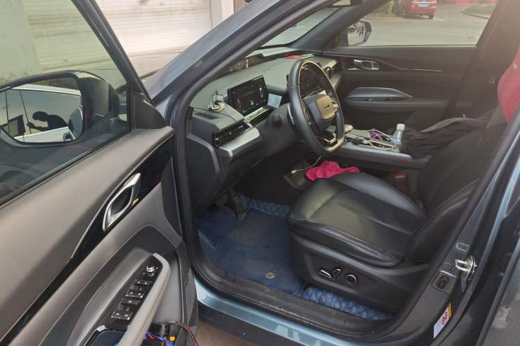 Used CHANGAN OSHAN Z6 New Energy 2022 Blue Whale iDD 150KM Flagship PLUS Smart Parking Edition Interior 3