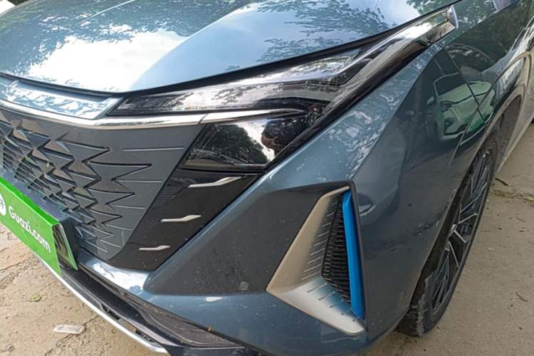 Used CHANGAN OSHAN Z6 New Energy 2022 Blue Whale iDD 150KM Flagship PLUS Smart Parking Edition Left Front Headlight