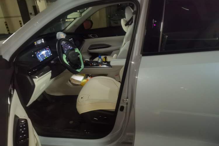 Used CHANGAN OSHAN Z6 New Energy 2022 Blue Whale iDD 150KM Flagship PLUS Left Front Seat