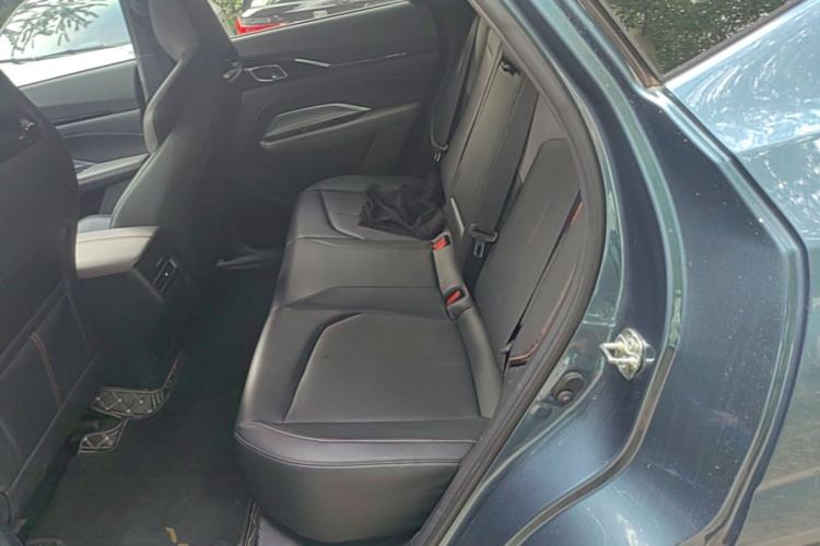 Used CHANGAN OSHAN Z6 New Energy 2022 Blue Whale iDD 150KM Flagship PLUS Smart Parking Edition Left Rear Seat