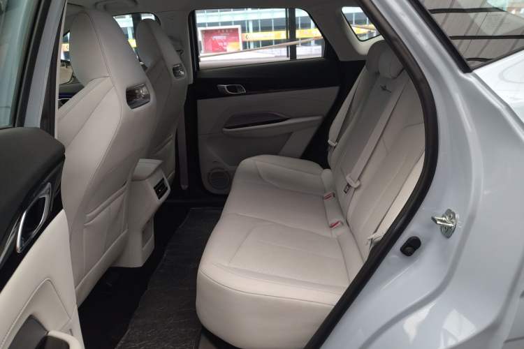 Used CHANGAN OSHAN Z6 New Energy 2022 Blue Whale iDD 150KM Flagship PLUS Smart Parking Edition Left Rear Seat