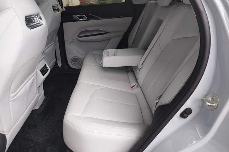 Used CHANGAN OSHAN Z6 New Energy 2022 Blue Whale iDD 150KM Flagship PLUS Left Rear Seat