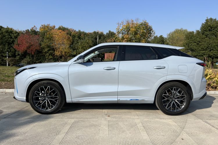 Used CHANGAN OSHAN Z6 New Energy 2022 Blue Whale iDD 150KM Flagship PLUS Smart Parking Edition Left Side