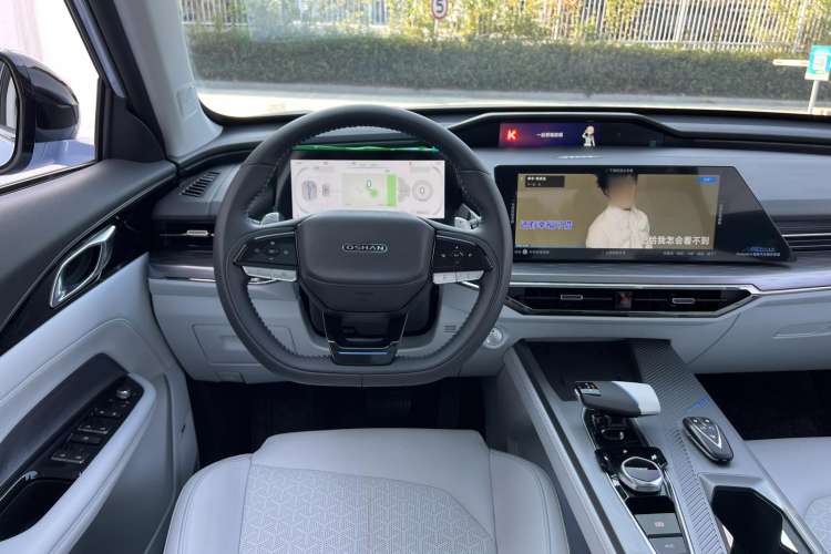 Used CHANGAN OSHAN Z6 New Energy 2022 Blue Whale iDD 150KM Flagship PLUS Smart Parking Edition Steering Wheel