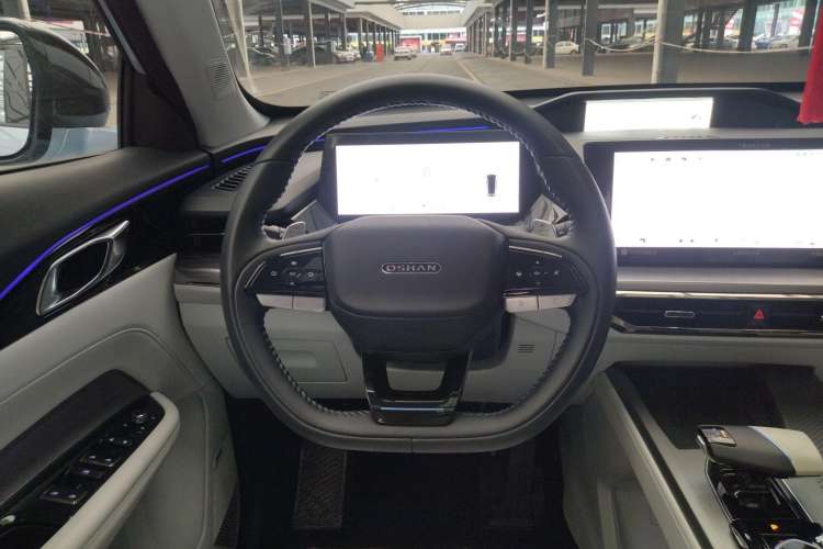 Used CHANGAN OSHAN Z6 New Energy 2022 Blue Whale iDD 150KM Flagship PLUS Smart Parking Edition Steering Wheel