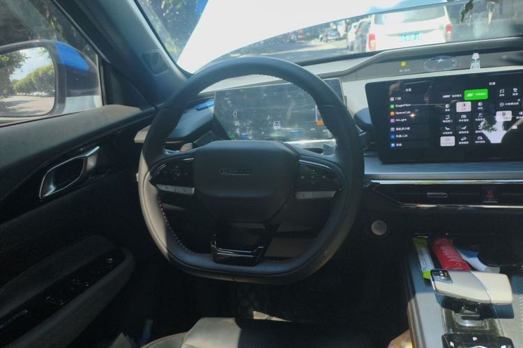 Used CHANGAN OSHAN Z6 New Energy 2022 Blue Whale iDD 150KM Flagship PLUS Smart Parking Edition Steering Wheel