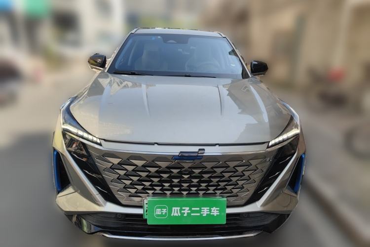 Used CHANGAN OSHAN Z6 New Energy 2022 Facelift Blue Whale iDD 150KM Flagship PLUS Smart Parking Edition Front