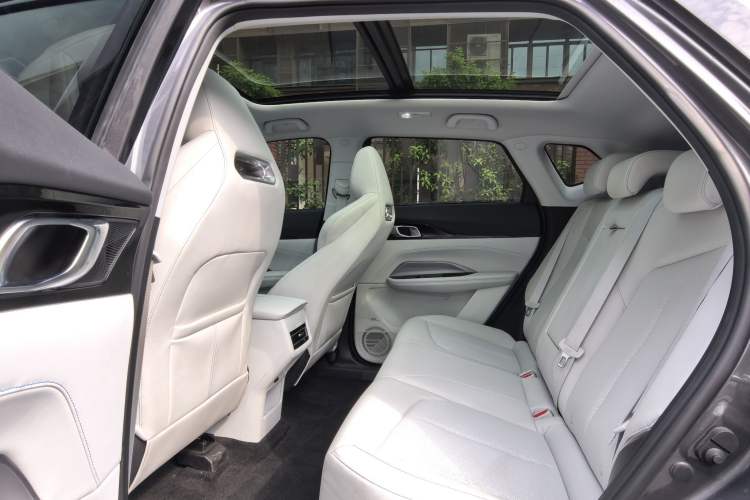 Used CHANGAN OSHAN Z6 New Energy 2022 Blue Whale iDD 150KM Flagship PLUS Smart Parking Edition Interior 2