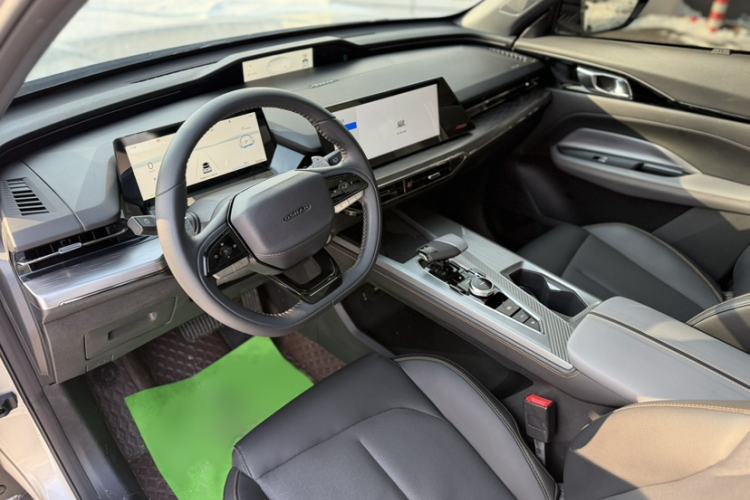 Used CHANGAN OSHAN Z6 New Energy 2022 Blue Whale iDD 150KM Flagship PLUS Smart Parking Edition Interior 3