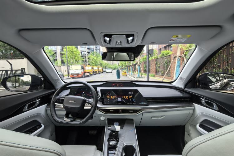 Used CHANGAN OSHAN Z6 New Energy 2022 Blue Whale iDD 150KM Flagship PLUS Smart Parking Edition Interior 5
