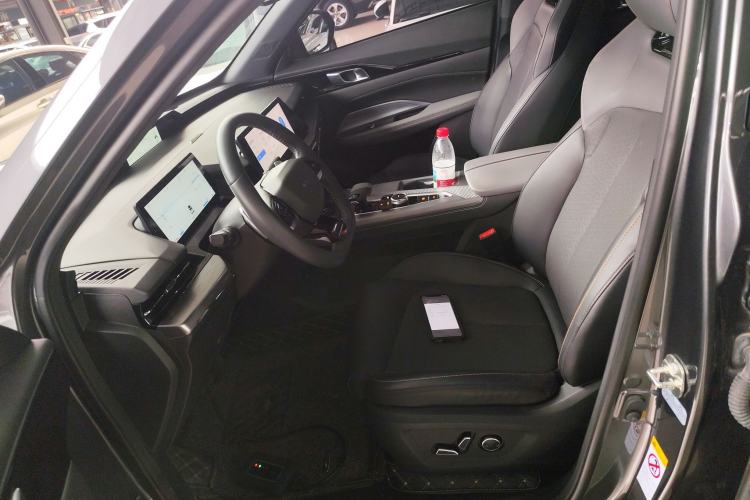 Used CHANGAN OSHAN Z6 New Energy 2022 Facelift Blue Whale iDD 150KM Flagship PLUS Smart Parking Edition Left Front Seat