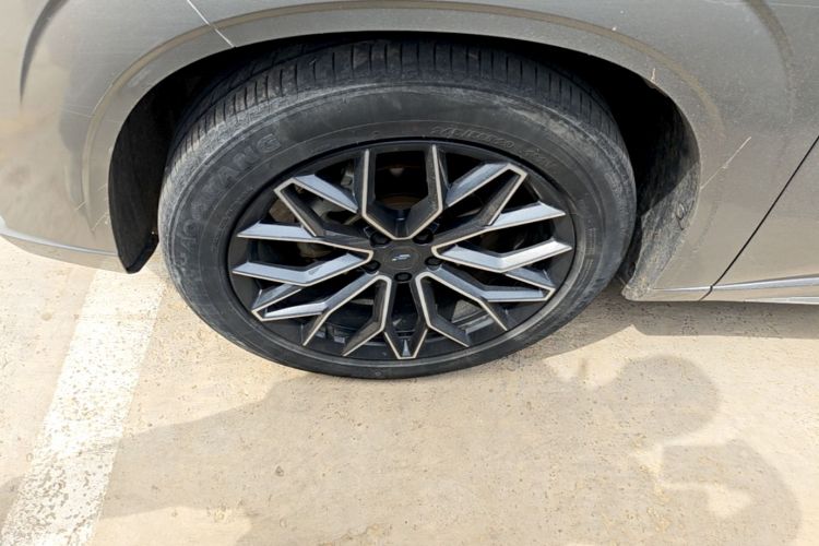 Used CHANGAN OSHAN Z6 New Energy 2022 Blue Whale iDD 150KM Flagship PLUS Left Front Wheel Hub