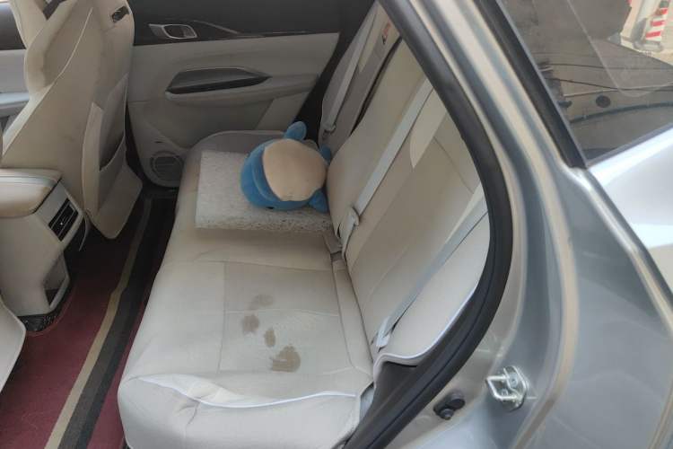 Used CHANGAN OSHAN Z6 New Energy 2022 Facelift Blue Whale iDD 150KM Flagship PLUS Smart Parking Edition Left Rear Seat