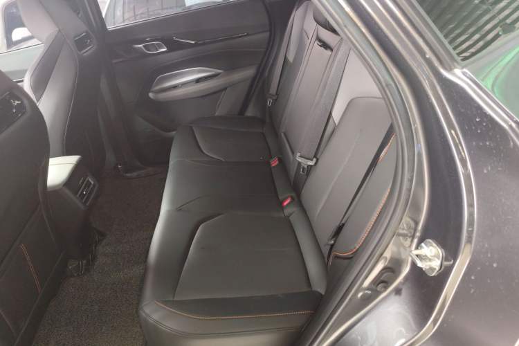 Used CHANGAN OSHAN Z6 New Energy 2022 Facelift Blue Whale iDD 150KM Flagship PLUS Smart Parking Edition Left Rear Seat