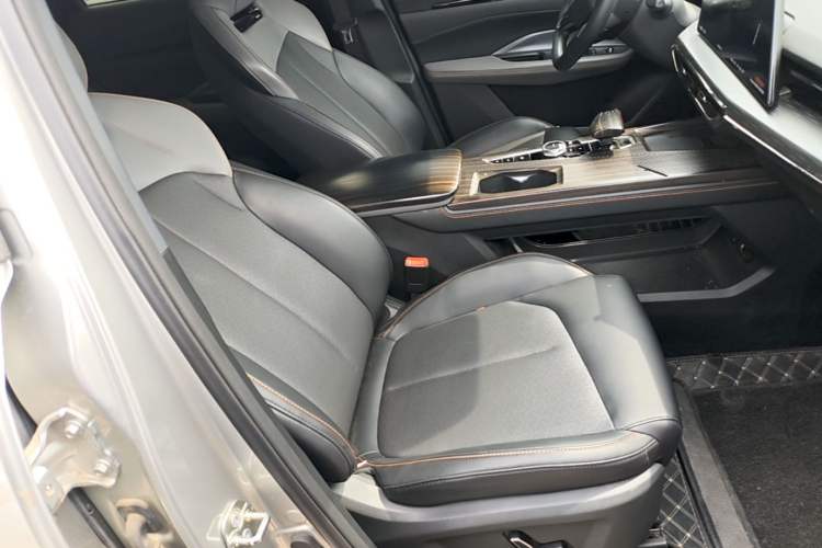Used CHANGAN OSHAN Z6 New Energy 2022 Blue Whale iDD 150KM Flagship PLUS Right Front Seat