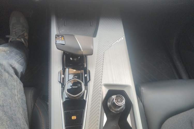 Used CHANGAN OSHAN Z6 New Energy 2022 Blue Whale iDD 150KM Flagship PLUS Gear Lever