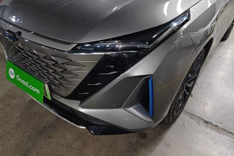 Used CHANGAN OSHAN Z6 New Energy 2022 Facelift Blue Whale iDD 150KM Flagship PLUS Smart Parking Edition Left Front Headlight