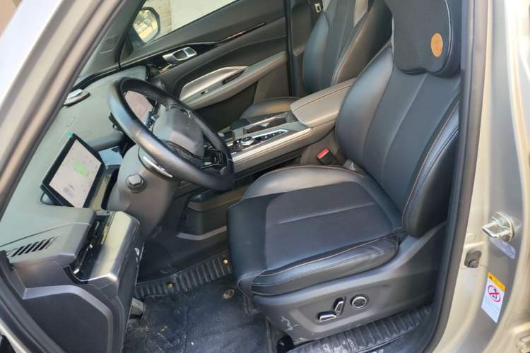 Used CHANGAN OSHAN Z6 New Energy 2022 Blue Whale iDD 150KM Flagship PLUS Smart Parking Edition Left Front Seat