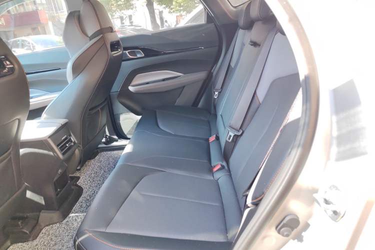 Used CHANGAN OSHAN Z6 New Energy 2022 Blue Whale iDD 150KM Flagship PLUS Left Rear Seat