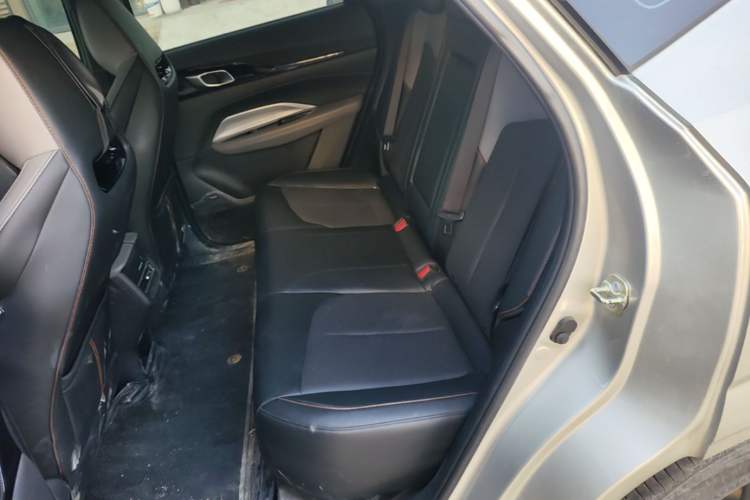 Used CHANGAN OSHAN Z6 New Energy 2022 Blue Whale iDD 150KM Flagship PLUS Smart Parking Edition Left Rear Seat
