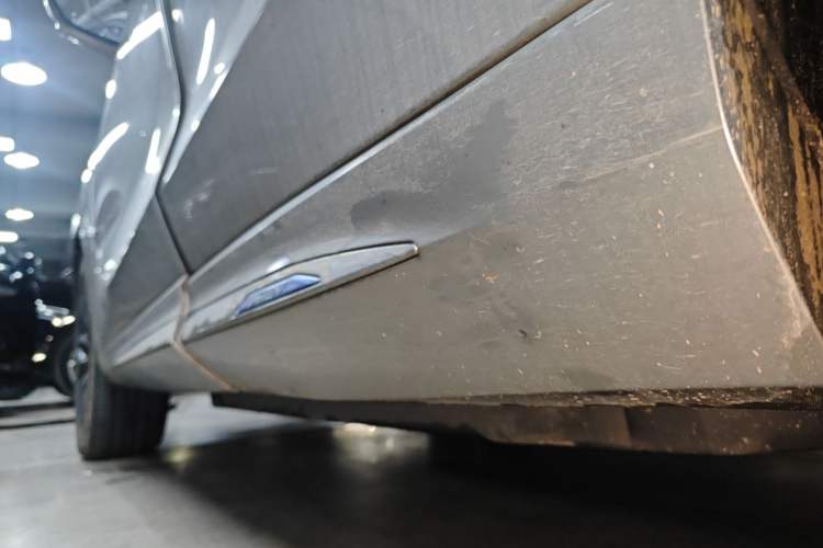Used CHANGAN OSHAN Z6 New Energy 2022 Facelift Blue Whale iDD 150KM Flagship PLUS Smart Parking Edition Left Side Sill