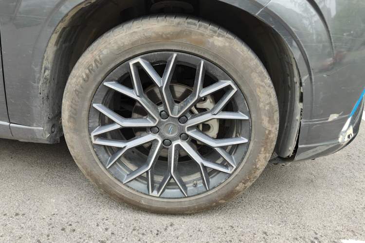 Used CHANGAN OSHAN Z6 New Energy 2022 Blue Whale iDD 150KM Flagship PLUS Right Front Wheel Hub