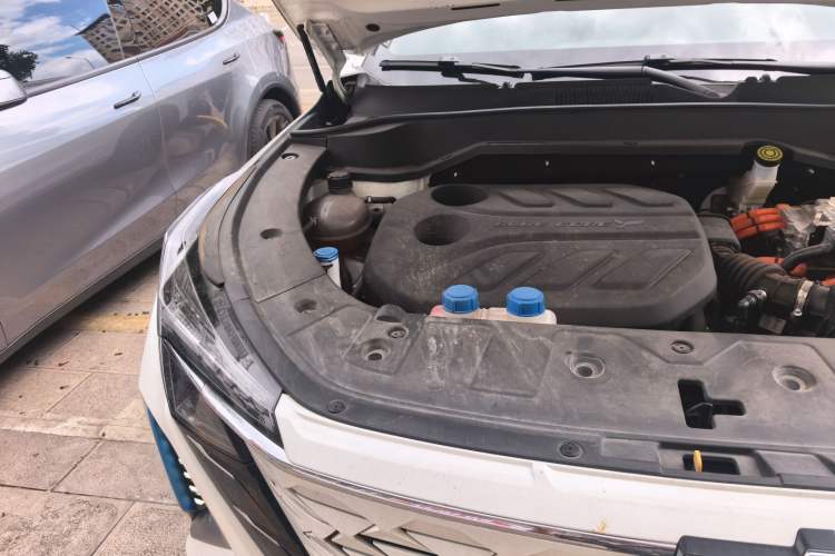 Used CHANGAN OSHAN Z6 New Energy 2022 Blue Whale iDD 150KM Flagship PLUS Engine Bay Right
