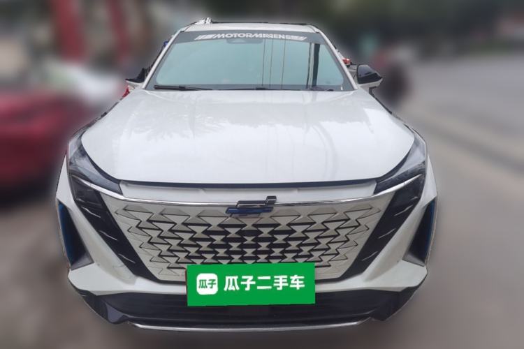 Used CHANGAN OSHAN Z6 New Energy 2022 Blue Whale iDD 150KM Flagship PLUS Smart Parking Edition Front
