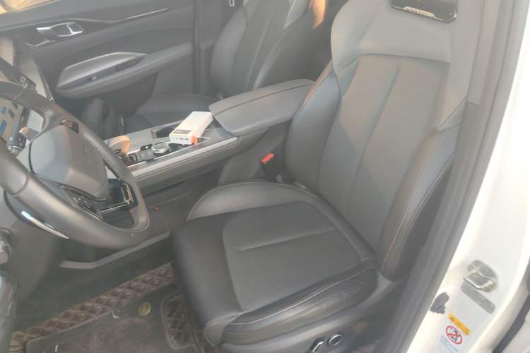 Used CHANGAN OSHAN Z6 New Energy 2022 Blue Whale iDD 150KM Flagship PLUS Smart Parking Edition Left Front Seat