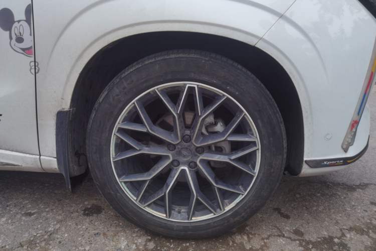 Used CHANGAN OSHAN Z6 New Energy 2022 Blue Whale iDD 150KM Flagship PLUS Smart Parking Edition Right Front Wheel Hub