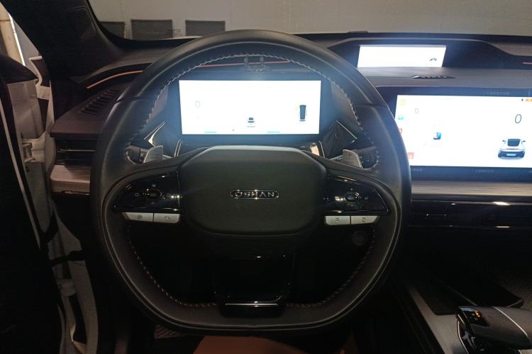Used CHANGAN OSHAN Z6 New Energy 2022 Blue Whale iDD 150KM Flagship PLUS Smart Parking Edition Steering Wheel