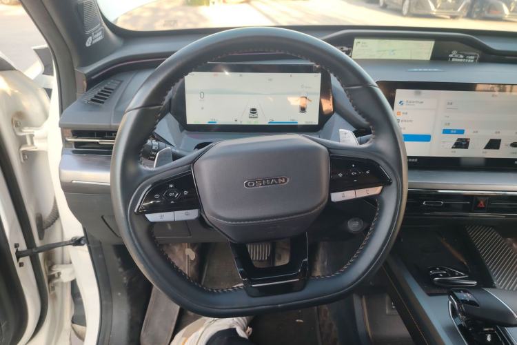 Used CHANGAN OSHAN Z6 New Energy 2022 Blue Whale iDD 150KM Flagship PLUS Smart Parking Edition Steering Wheel