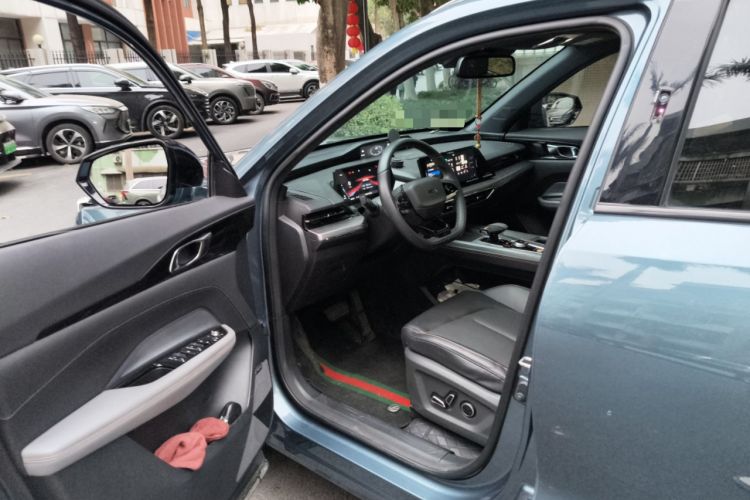 Used CHANGAN OSHAN Z6 New Energy 2023 ZhiDian iDD 150KM Flagship PLUS Smart Parking Edition Driver Seat
