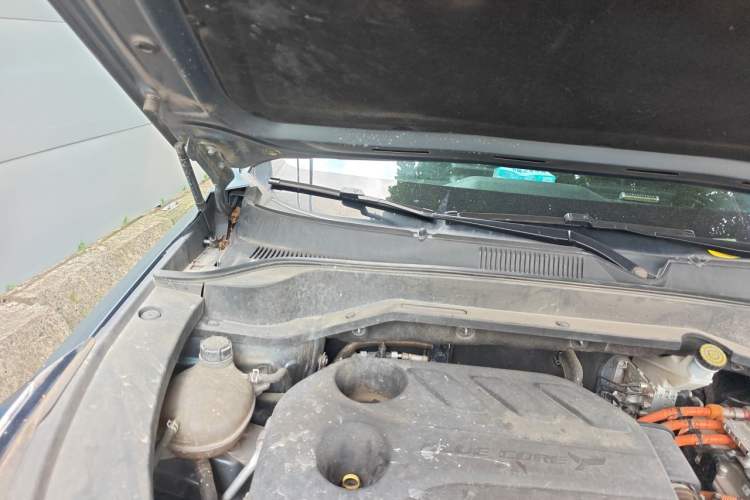 Used CHANGAN OSHAN Z6 New Energy 2023 ZhiDian iDD 150KM Flagship PLUS Engine Bay Right