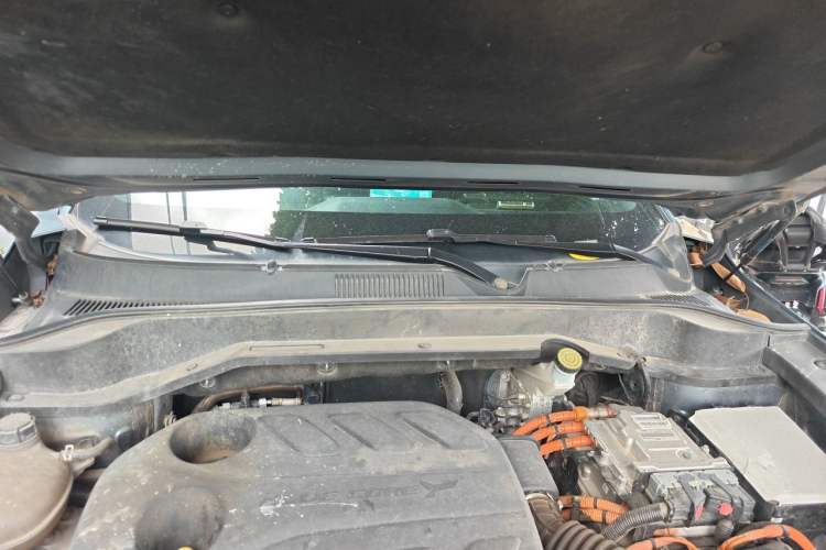Used CHANGAN OSHAN Z6 New Energy 2023 ZhiDian iDD 150KM Flagship PLUS Engine Bay