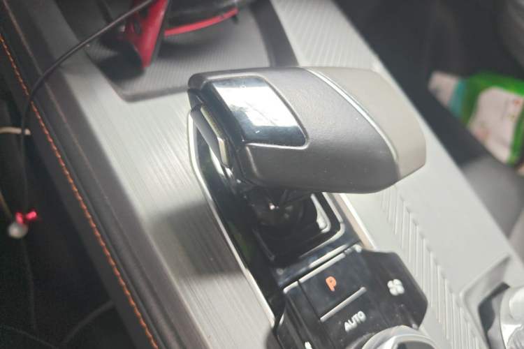 Used CHANGAN OSHAN Z6 New Energy 2023 ZhiDian iDD 150KM Flagship PLUS Gear Lever