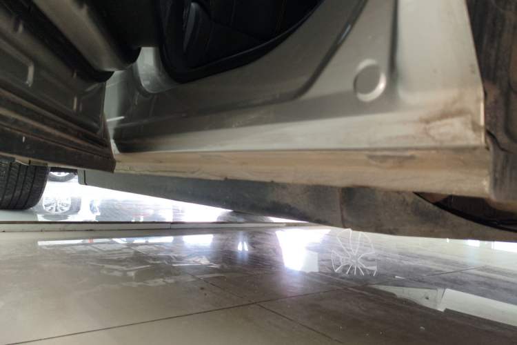 Used CHANGAN OSHAN Z6 New Energy 2023 ZhiDian iDD 150KM Flagship PLUS Smart Parking Edition Left Side Sill